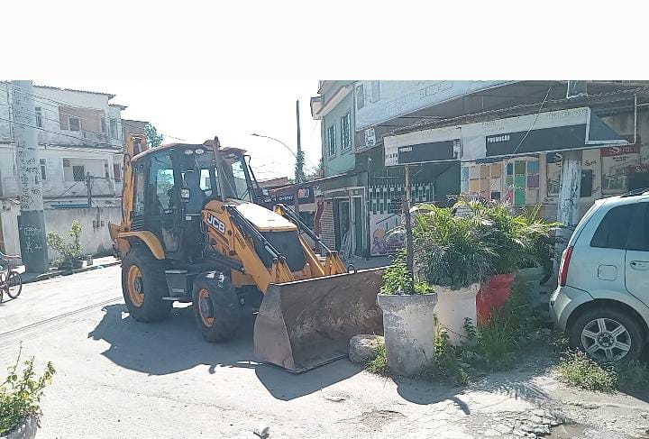 14º BPM recolhe 12 toneladas de barricadas de ruas das Comunidades 48 e do Sossego